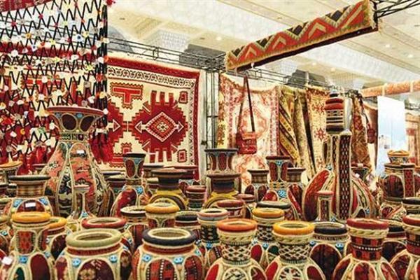 نمایشگاه صنایع دستی غرب کشور در سقز برپا می گردد
