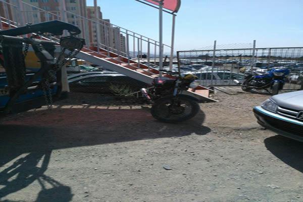 روایت پارکینگ دردسرساز، امنیت ساکنان شهرک البرز در خطر است