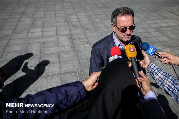 اقتصاد مقاومتی تنها راه اصولی برون رفت از فشارهای کنونی است