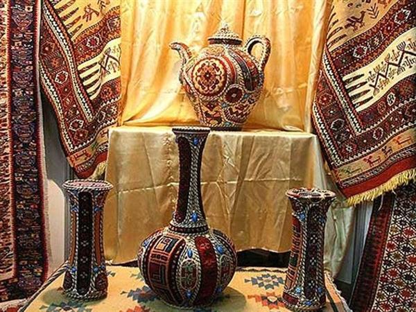 نمایشگاه صنایع دستی در پارک شاهد کرمانشاه افتتاح شد