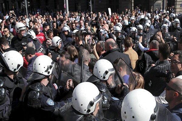 برگزاری تظاهرات ضددولتی در پایتخت صربستان
