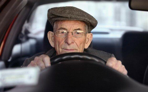 آیا سالمندان نباید رانندگی نمایند؟