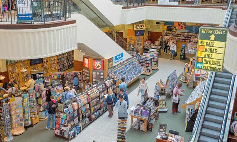 توافق 683 میلیون دلاری ، بزرگ ترین کتابفروشی بریتانیا بزرگ ترین کتابفروشی آمریکا را خرید