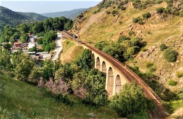 حضور ارزیابان ایکوموس برای بازدید میدانی از پرونده کریدور حضور ارزیابان ایکوموس برای بازدید میدانی از پرونده کریدور میراث صنعتی راه آهن