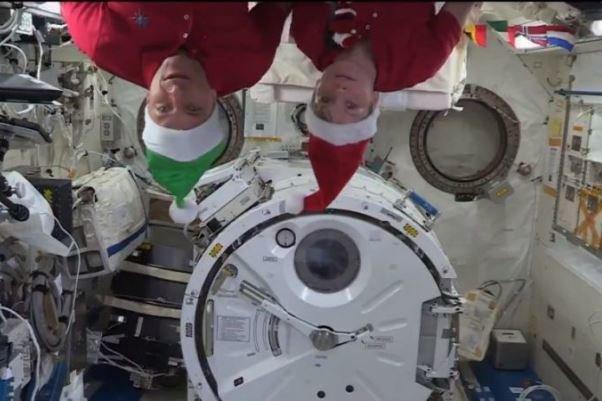 کریسمس در ایستگاه فضایی بین المللی برگزار گشت