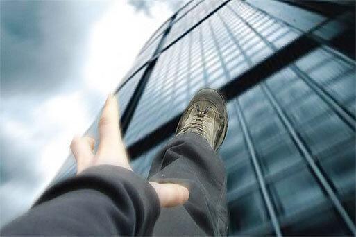 وقتی قضاوت سخت می گردد ، مرد می توانست زنش را نجات دهد اما ...