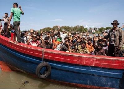 گرفتاری مسلمانان روهینگیا بدون آب و غذا در دریا