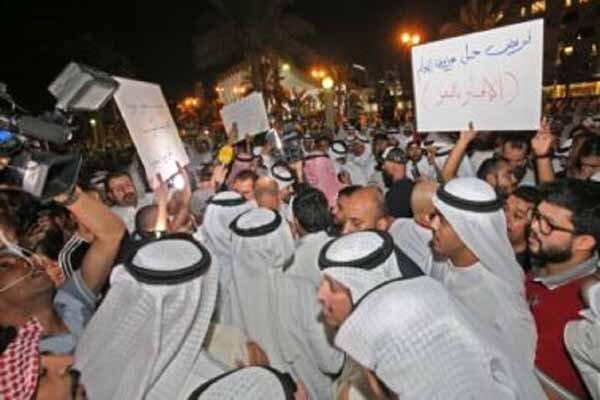 کویتی ها علیه فساد دست به تظاهرات زدند
