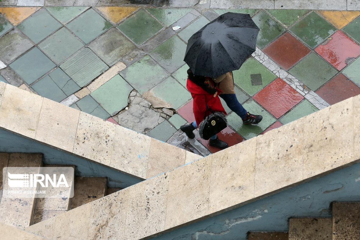 خبرنگاران بارش پراکنده و وزش باد در تهران پیش بینی می گردد