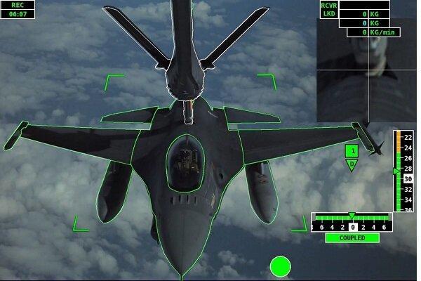 آزمایش اولین سیستم سوخت گیری اتوماتیک هوایی