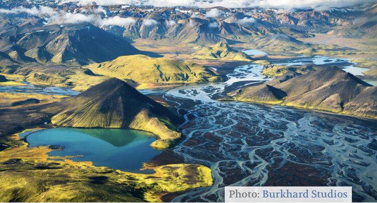 در انتهای یخبندان ، تصاویر نادر از رودخانه های یخی ایسلند