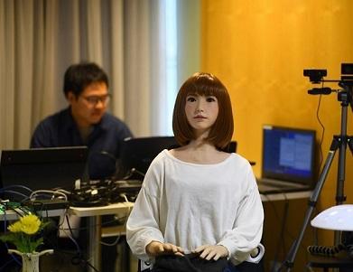 روبات انسان نما بازیگر سینما می شود