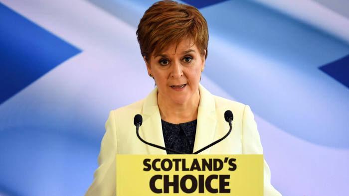 خبرنگاران سروزیر اسکاتلند وعده برگزاری مجدد همه پرسی استقلال داد