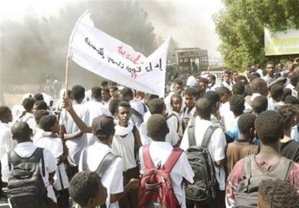 گزارش، تظاهرات در سودان و اعلام حالت فوق العاده در ایالت های آشوب زده