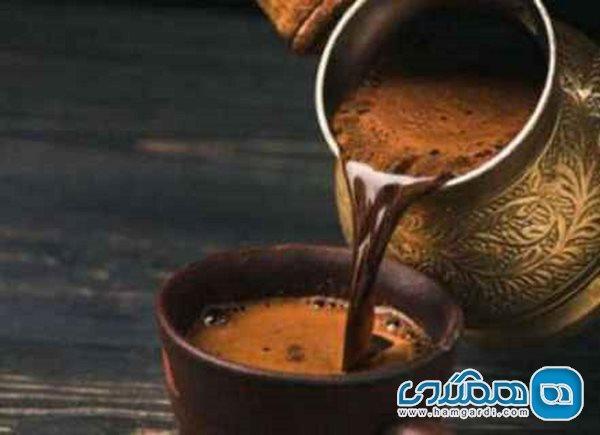عادت های اشتباه در نوشیدن قهوه؛ چگونه دوست سلامتی خود را به دشمن تبدیل می کنیم؟