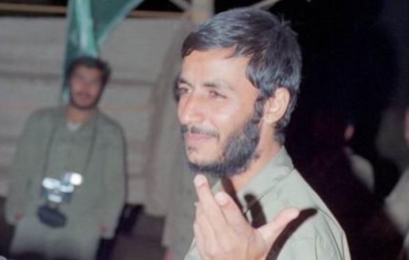 شهید همت: ما را از جنگ نترسانید، هزار تابوت آماده کرده ایم! شهید همت: ما را از جنگ نترسانید، هزار تابوت آماده نموده ایم!