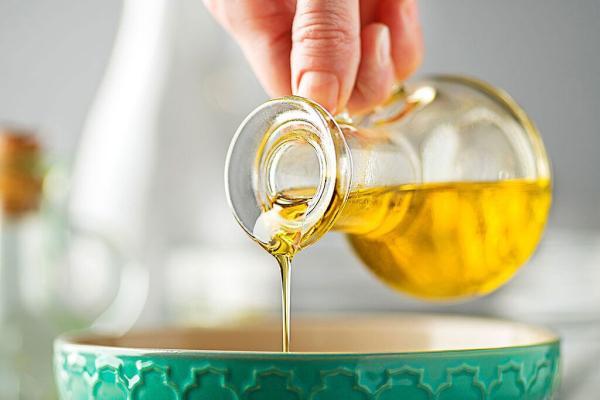 روغنی قدرتمند برای مقابله با زوال عقل ؛ روزانه یک قاشق چای روغنی قدرتمند برای مقابله با زوال عقل ؛ روزانه یک قاشق چای خوری مصرف کنید