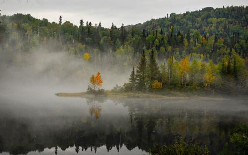 15 مسیر پیاده روی زیبا در کبک برای تجربه طبیعت زیبای کانادا